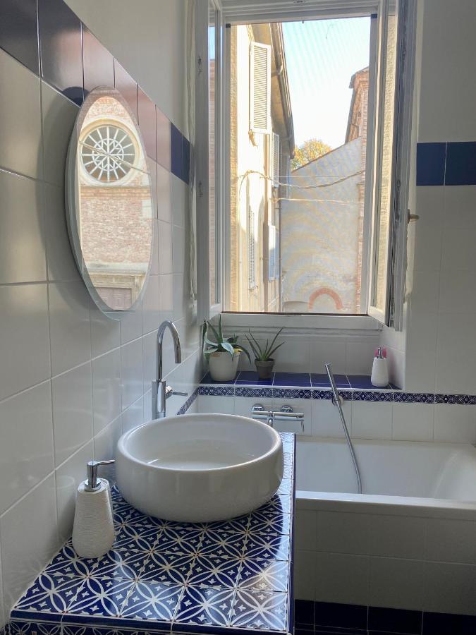 Wanderlust Splendido Appartamento In Centro Pavia Exterior foto