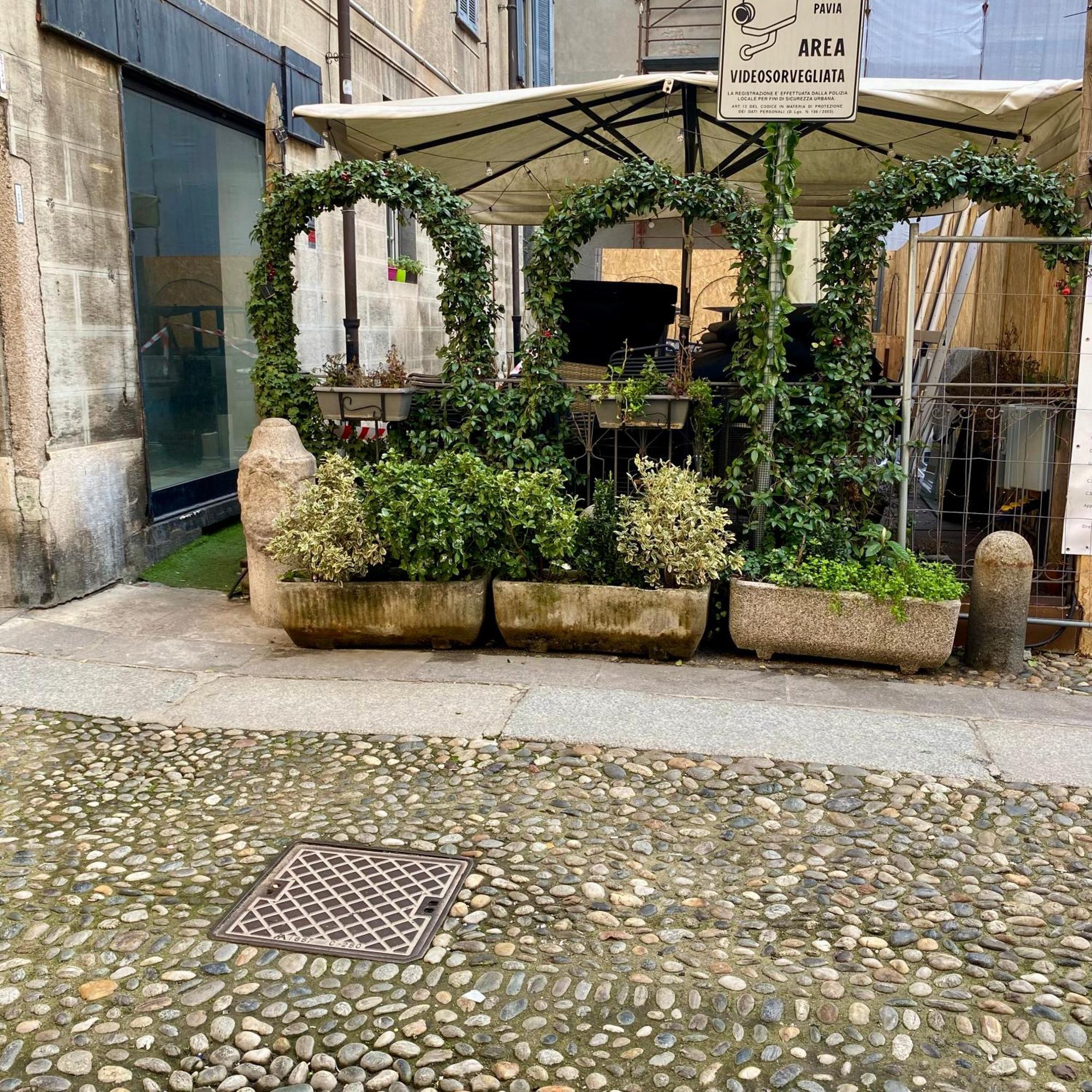 Wanderlust Splendido Appartamento In Centro Pavia Exterior foto